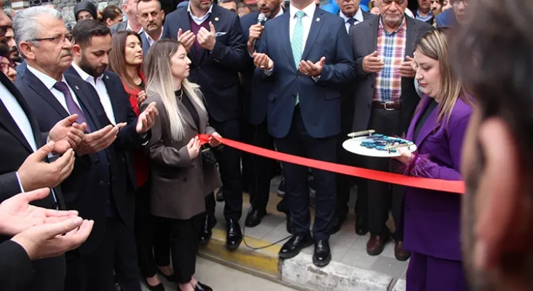 AK Parti’den Saray’da Yoğun Mesai