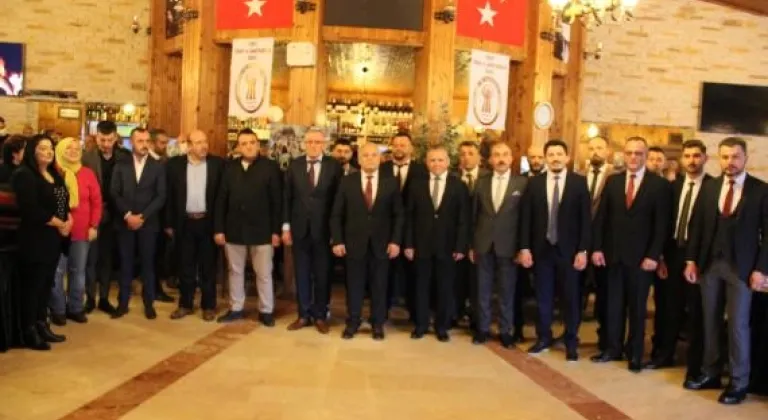 BAŞKAN ALİ ÖZEN GÜVEN TAZELEDİ