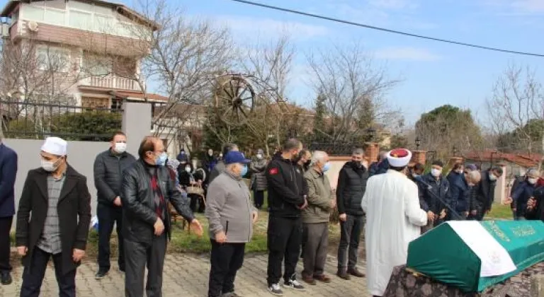 NACİ AKAY HOCAMIZ DUALAR İÇİNDE SON YOLCULUĞUNA UĞURLANDI.
