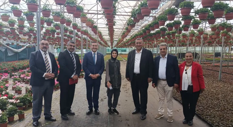 ANNELER GÜNÜ ÇİÇEKÇİLERE DE YARADI