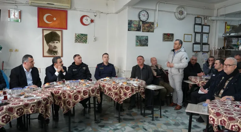 Ayaspaşa Mahallesi’nde Halk Toplantısı Yapıldı