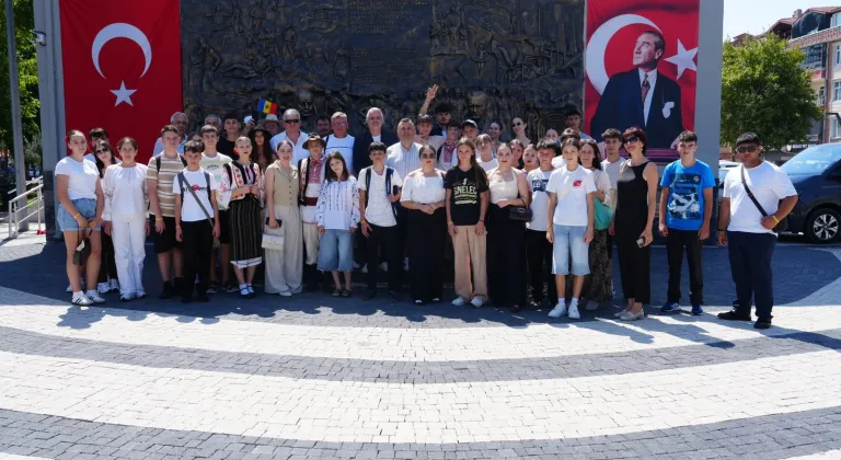 Başkan Taşyasan, Moldova Halk Dansları Topluluğu’nu Ağırladı