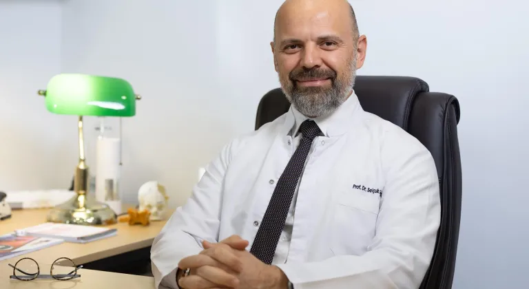 Bel fıtığında tedavi yöntemi kişiye özel olmalı