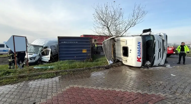 Ergene’de TIR karşı şeride geçti: 1’i çocuk 5 yaralı