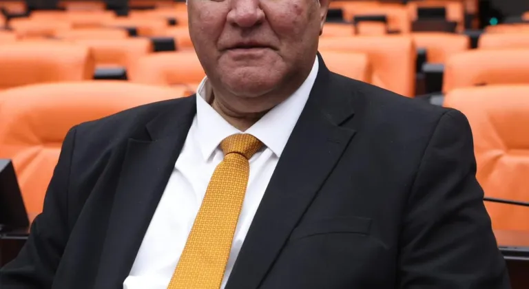 GÜRER: “ÇİFTÇİ ÜRETİYOR, BORÇ BÜYÜYOR”