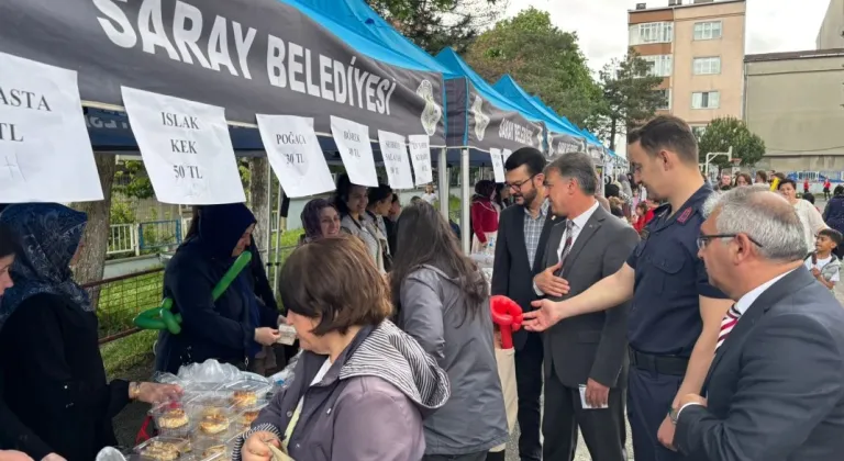 İlçe Millî Eğitim Müdürü Yusuf Hayri'den 75. Yıl İlkokulu Kermesine Ziyaret