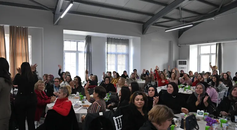 Kadınlar Matinesi Hanımları Coşturdu