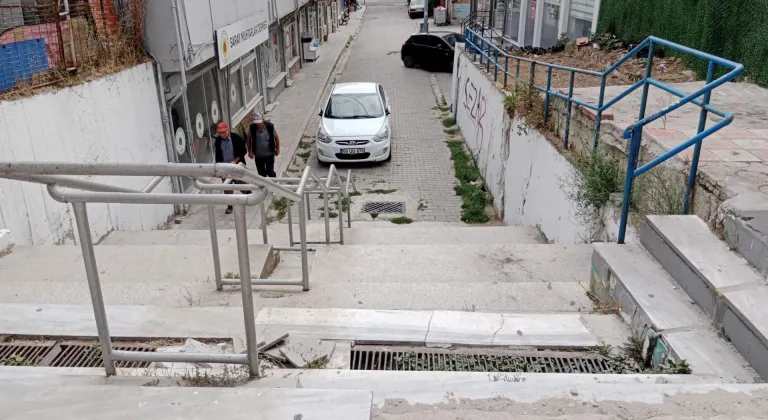 Öksüz Sokak!