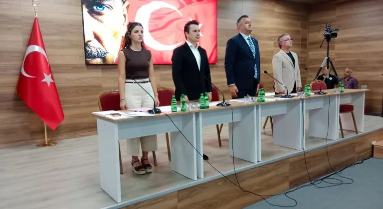 Saray Meclisi’nde Siyasi Dengeler Değişti: YENİ Parti Grubu İlk Kez Söz Aldı