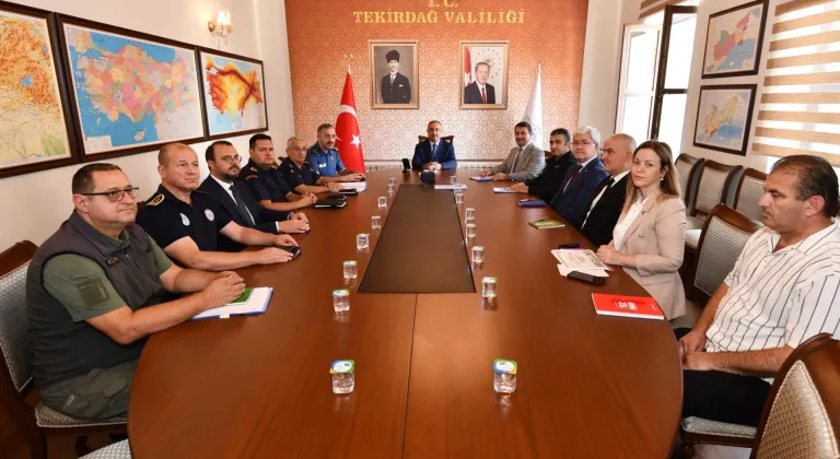 “Tekirdağ’da 112 İçin Kritik Toplantı: Acil Çağrı Hizmetleri Masada”