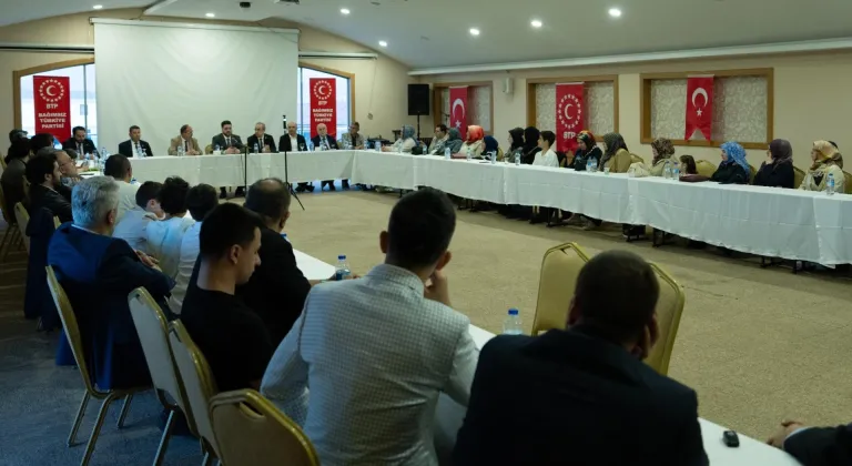 Teşkilat ziyaretlerini sürdüren Bağımsız Türkiye Partisi Genel Başkanı Hüseyin Baş bu kapsamda Sakarya ve Bolu’yu ziyaret etti.
