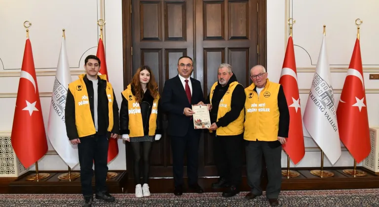 Vali Soytürk 27. ve 57. Alayları Yaşatma ve Araştırma Gönüllüleri Derneği Başkan ve Üyelerini Kabul Etti