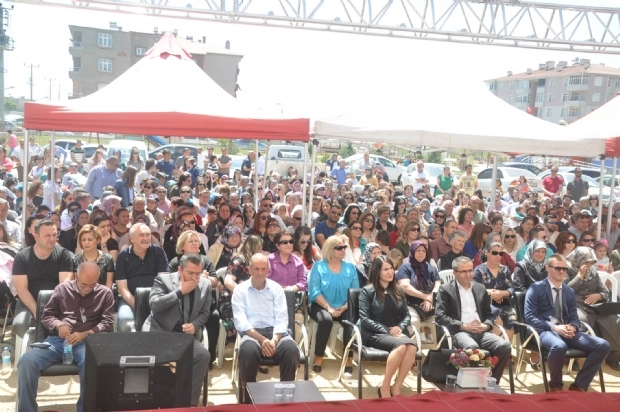 Yedi Renk Anaokulu Yılsonu Gösterisi